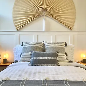  Apartment Stunning Themed 2 Bed United Kingdom