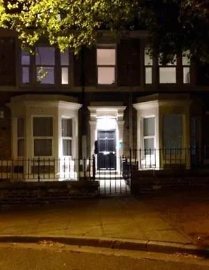 Newcastle Treasure - Sleeps 4 - Lower Ground Floor 0*, Newcastle upon Tyne